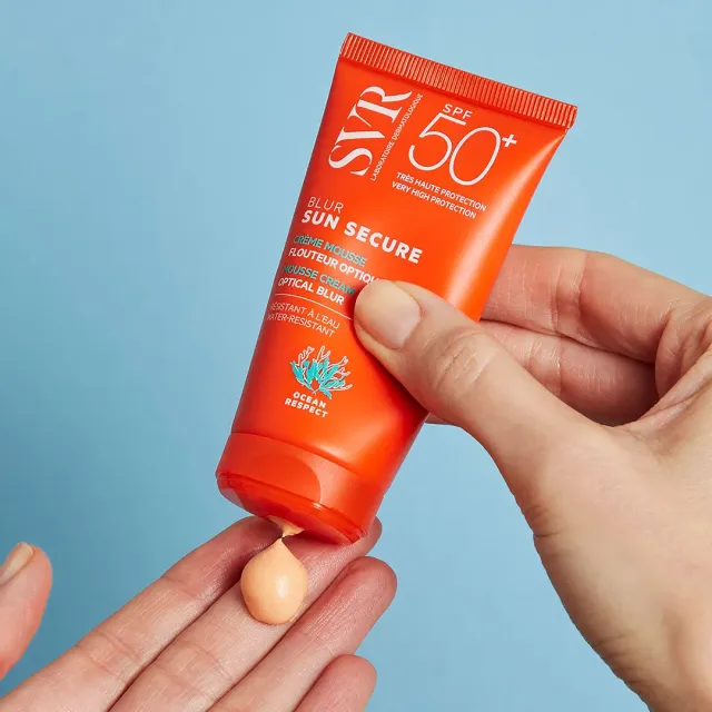 SVR Sun Secure Blur solmousse SPF50+ 50 ml utjämnande